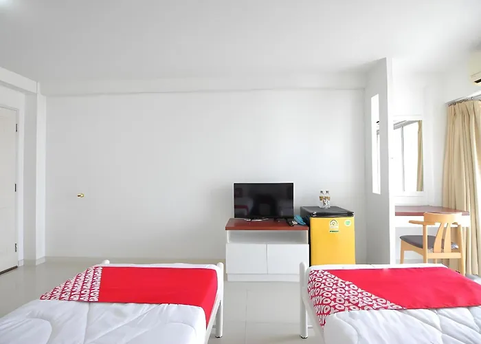 Hotel Super Oyo 498 Ladawan