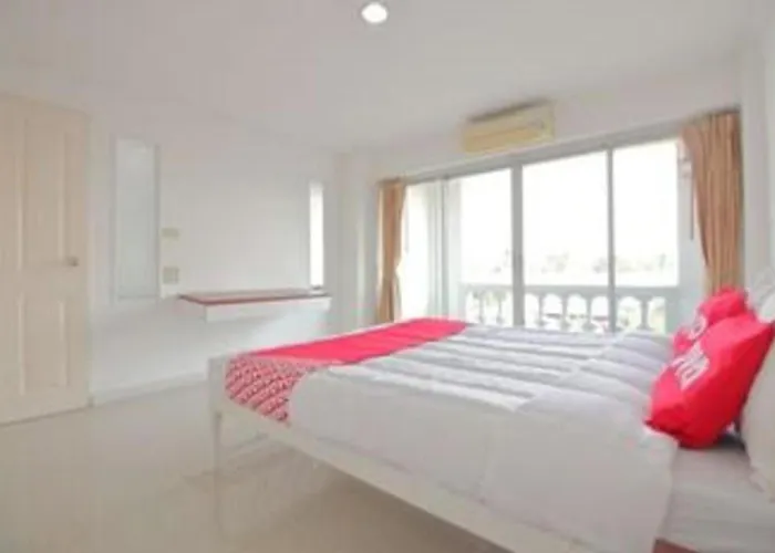 Super Oyo 498 Ladawan 3* Bangkok