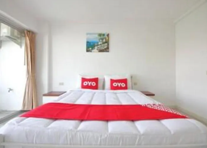 Super Oyo 498 Ladawan Hotel