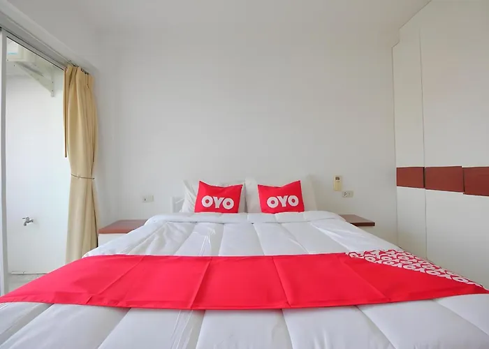 Super Oyo 498 Ladawan Hotel 3*