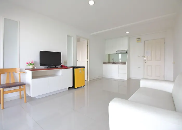 Hotel Super Oyo 498 Ladawan Bangkok
