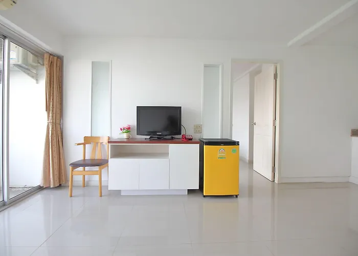 Super Oyo 498 Ladawan Hotell