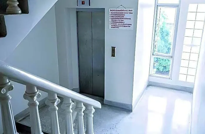 Hotel Super Oyo 498 Ladawan